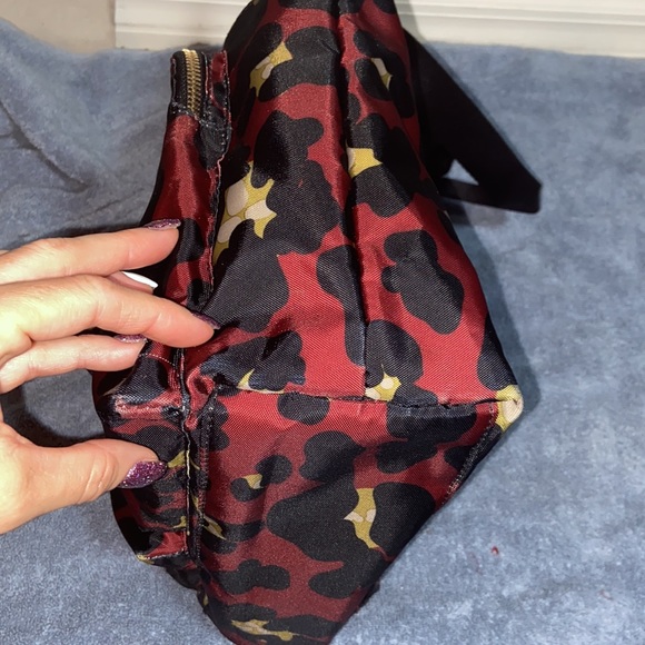 RARE Baggallini Scarlet Cheetah leopard shoulder Bag - Picture 5 of 12